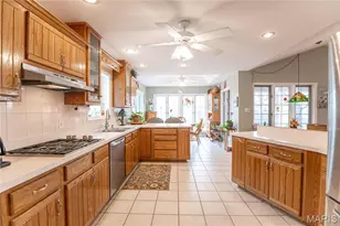 5767 Hwy N, Bourbon, MO 65441 - Photo 11