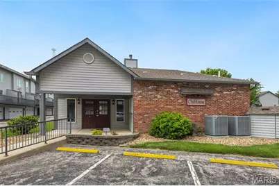 4401 Sherman Park Drive, Saint Charles, MO 63303 - Photo 11