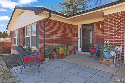 1233 Hudson Hills Drive, Saint Louis, MO 63135 - Photo 3