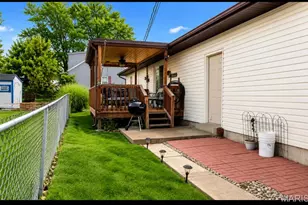102 Laura St, Farmington, MO 63640 - Photo 3