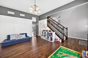 303 Hidden Bluffs Ct, Lake Saint Louis, MO 63367 - Photo 7