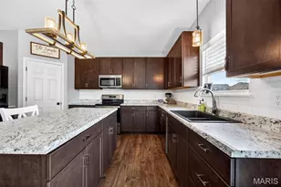 303 Hidden Bluffs Ct, Lake Saint Louis, MO 63367 - Photo 11