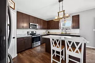 303 Hidden Bluffs Ct, Lake Saint Louis, MO 63367 - Photo 9