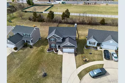 303 Hidden Bluffs Court, Lake Saint Louis, MO 63367 - Photo 53