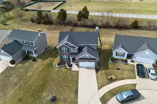 303 Hidden Bluffs Ct, Lake Saint Louis, MO 63367 - Photo 53