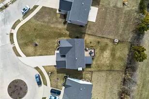 303 Hidden Bluffs Ct, Lake Saint Louis, MO 63367 - Photo 55