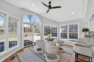 5 Clerbrook Ln, Ladue, MO 63124 - Photo 11