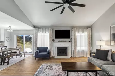 35 Bay Hill Drive, Saint Peters, MO 63366 - Photo 7