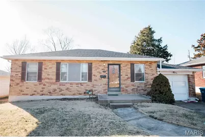 1080 Rainbow Drive, Saint Louis, MO 63125 - Photo 1