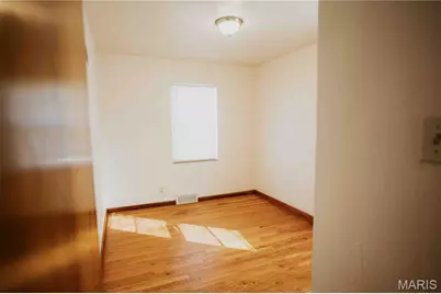 1080 Rainbow Drive, Saint Louis, MO 63125 - Photo 15
