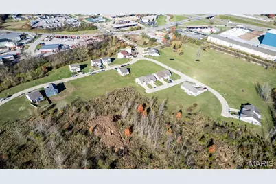 10940 John James Drive, Bellefontaine Neighbors, MO 63137 - Photo 3