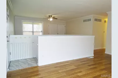 1052 Deleon Court, Fenton, MO 63026 - Photo 9
