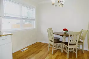 1052 Deleon Ct, Fenton, MO 63026 - Photo 7
