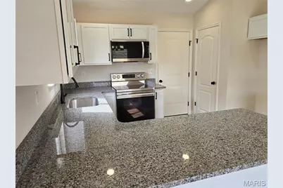 360 Dry Fork Crossing, Warrenton, MO 63383 - Photo 3