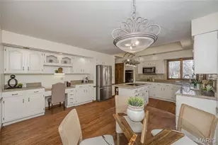 16401 Wilson Farm Dr, Chesterfield, MO 63005 - Photo 23