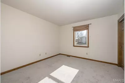 16401 Wilson Farm Drive, Chesterfield, MO 63005 - Photo 41