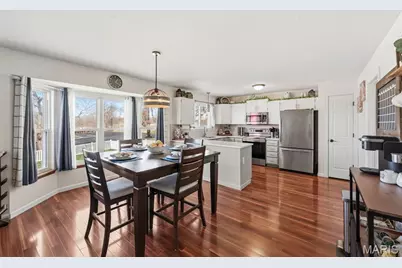 31 Asherton Drive, Saint Peters, MO 63376 - Photo 9