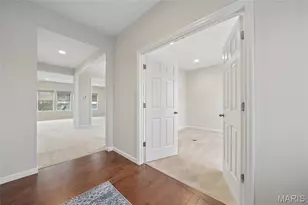 910 Ellis Park Dr, Wentzville, MO 63385 - Photo 3