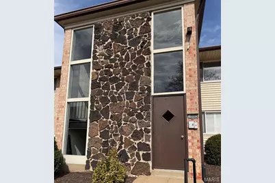 10005 Sakura Drive #D, Saint Louis, MO 63128 - Photo 3