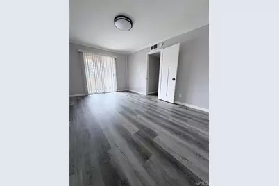 10005 Sakura Drive #D, Saint Louis, MO 63128 - Photo 11