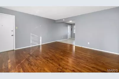 9310 Shirley Gardens Drive, Saint John, MO 63114 - Photo 3