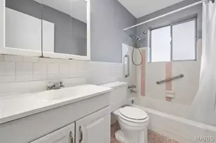 9310 Shirley Gardens Dr, Saint John, MO 63114 - Photo 15