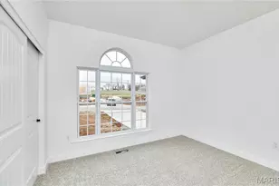 112 Canyon Creek Cir, Moscow Mills, MO 63362 - Photo 3