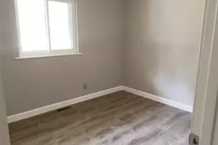 8922 Higginson Dr, Bel-Ridge, MO 63121 - Photo 17