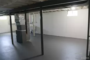 8922 Higginson Dr, Bel-Ridge, MO 63121 - Photo 29