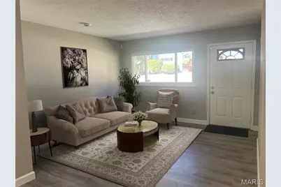 8922 Higginson Drive, Bel-Ridge, MO 63121 - Photo 3