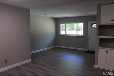 8922 Higginson Drive, Bel-Ridge, MO 63121 - Photo 11