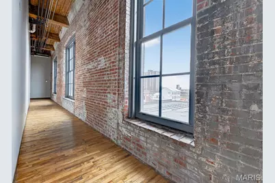 2647 Locust Street #4F, Saint Louis, MO 63103 - Photo 5