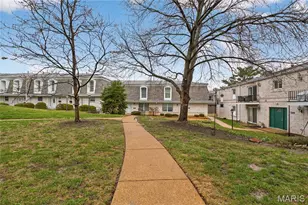 4351 Chateau De Ville Dr, Saint Louis, MO 63129 - Photo 17