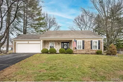 6 Pittsfield Court, Chesterfield, MO 63017 - Photo 1