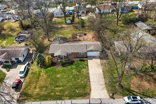 879 Starlight Dr, Saint Charles, MO 63304 - Photo 23