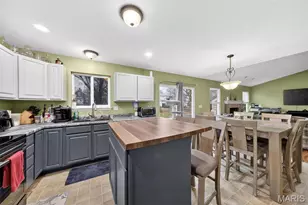 309 Roosevelt Ave, Warrenton, MO 63383 - Photo 15