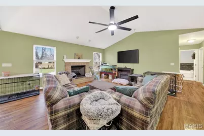 309 Roosevelt Avenue, Warrenton, MO 63383 - Photo 9