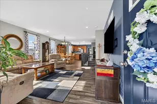 4033 Fulling Mill St, Saint Charles, MO 63301 - Photo 9