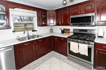 625 Nancy Drive, Saint Charles, MO 63301 - Photo 7