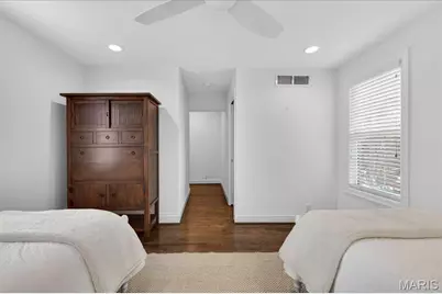 10 Daniel Road, Saint Louis, MO 63124 - Photo 39