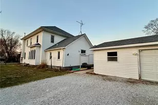 312 W Milton St, New Florence, MO 63363 - Photo 9