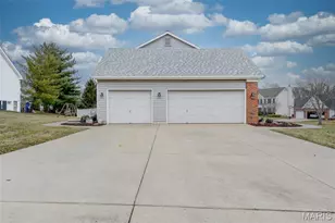 603 Royal Pine Ct, Lake Saint Louis, MO 63367 - Photo 5