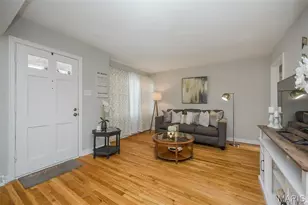 10524 St Henry Ln, Saint Ann, MO 63074 - Photo 5