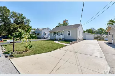 16 White Drive, Saint Louis, MO 63135 - Photo 3