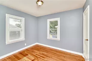 16 White Dr, Saint Louis, MO 63135 - Photo 27