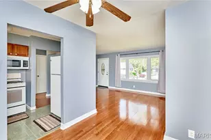 16 White Dr, Saint Louis, MO 63135 - Photo 9