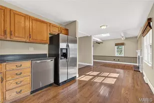 12 Ramblewood Ln, Creve Coeur, MO 63141 - Photo 9