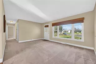 12 Ramblewood Ln, Creve Coeur, MO 63141 - Photo 5