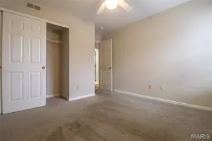 3621 Tracey Rich Rd, Saint Louis, MO 63125 - Photo 9