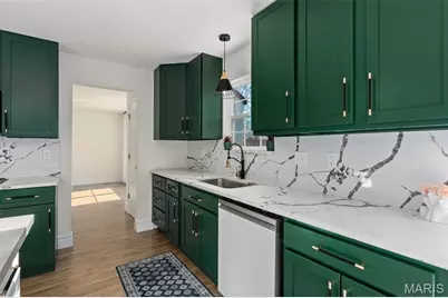 1928 Simba Circle, Saint Louis, MO 63125 - Photo 15